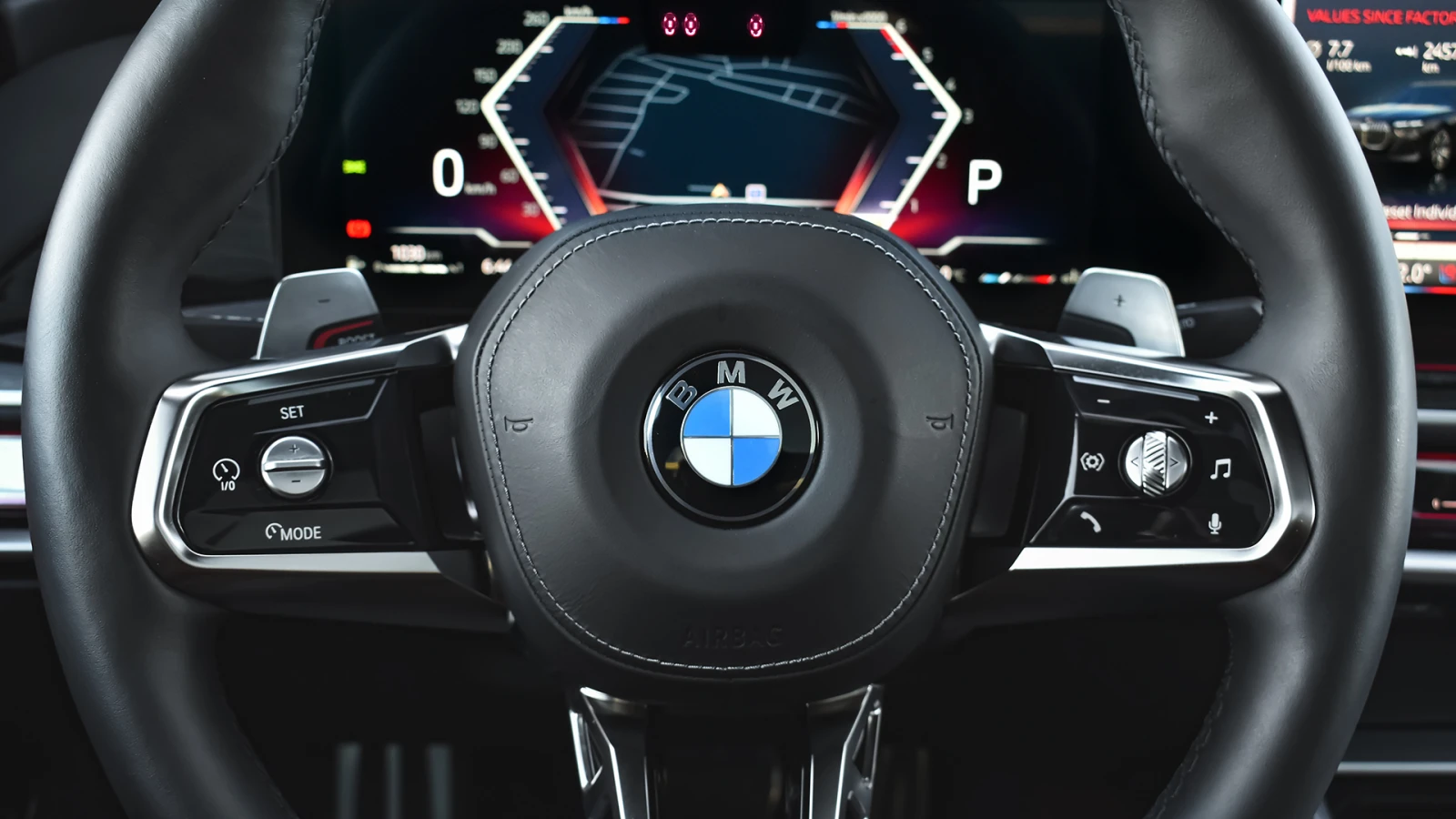 BMW 740 d xDrive M Sport Mild Hybrid Sportautomatic - изображение 9