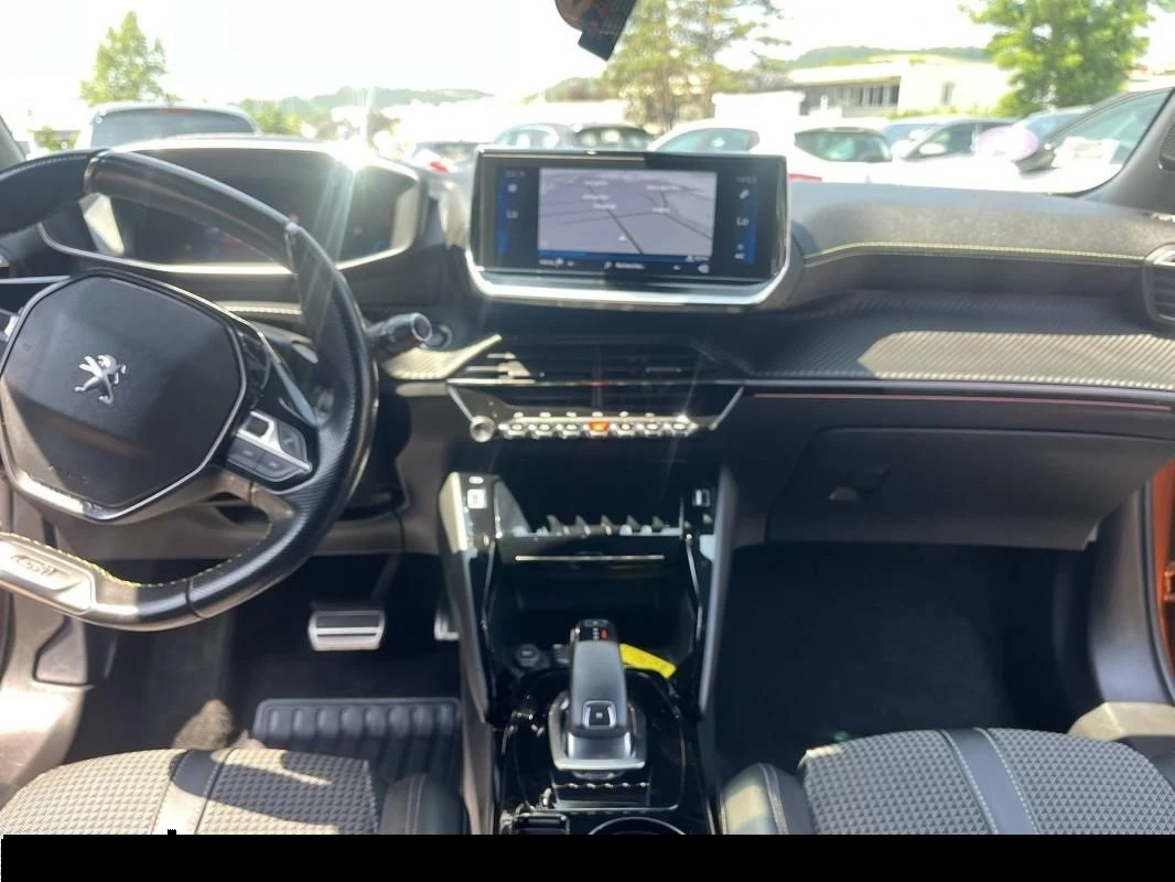 Peugeot 2008 GT PURETECH EAT8 131 - изображение 9