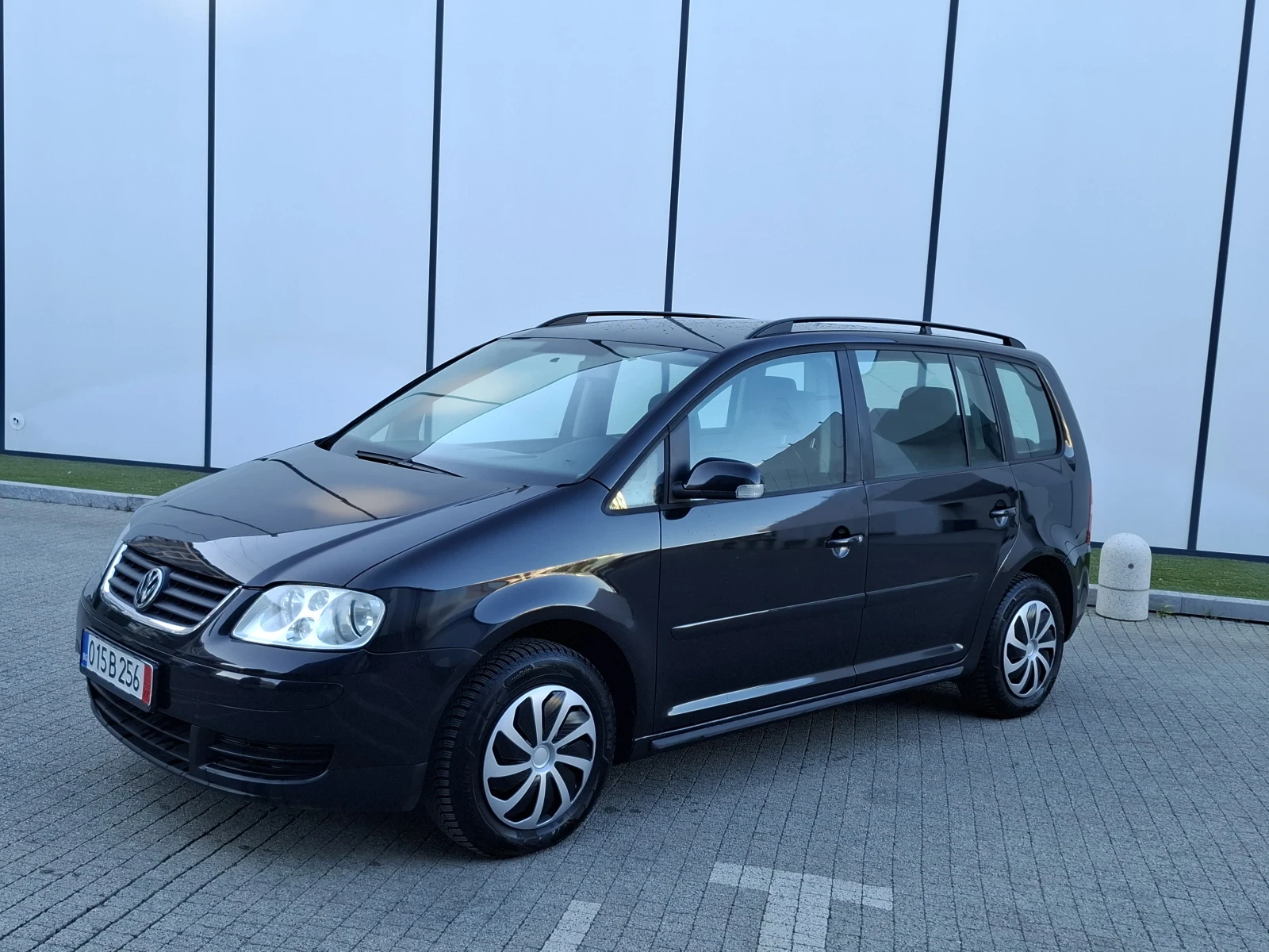 VW Touran 1.9TDI* (105кс)* 6-СКОРОСТИ* 6+ 1* HOB BHOC*  - изображение 4