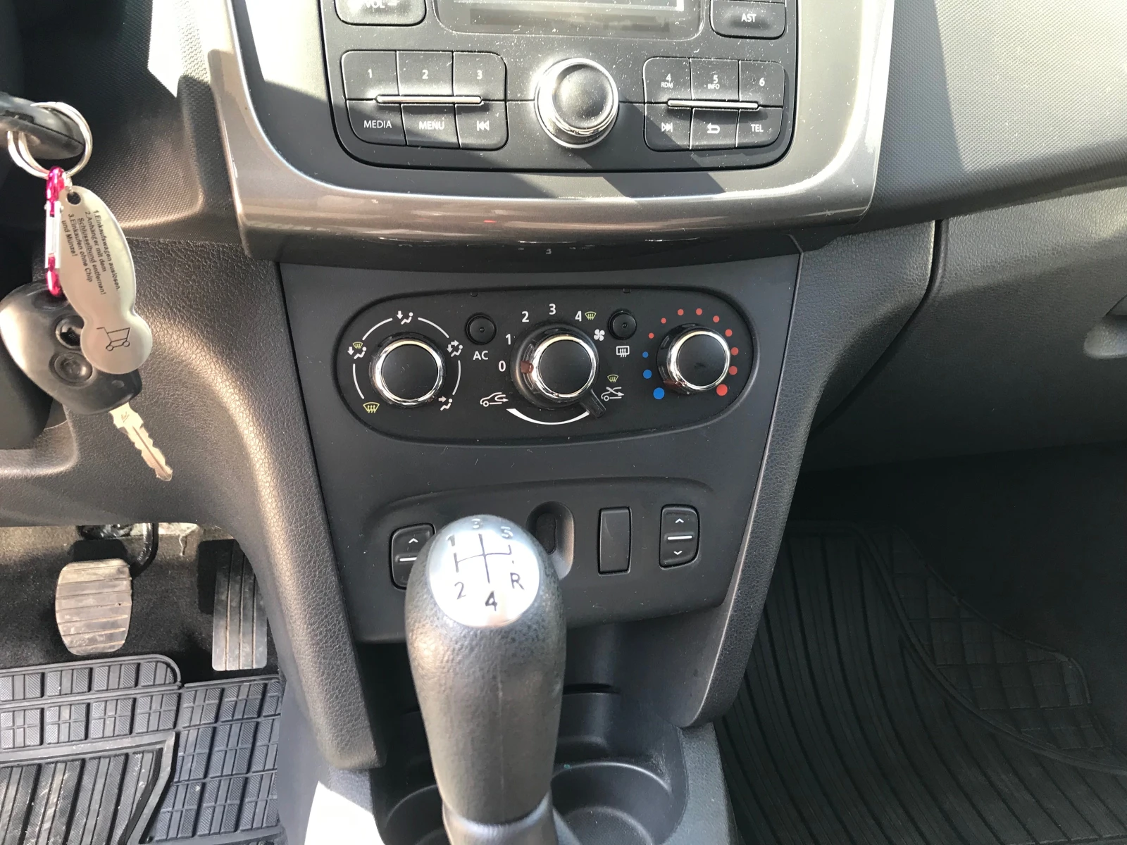 Dacia Logan 1, 0ben.Evro6, Klima. - изображение 9
