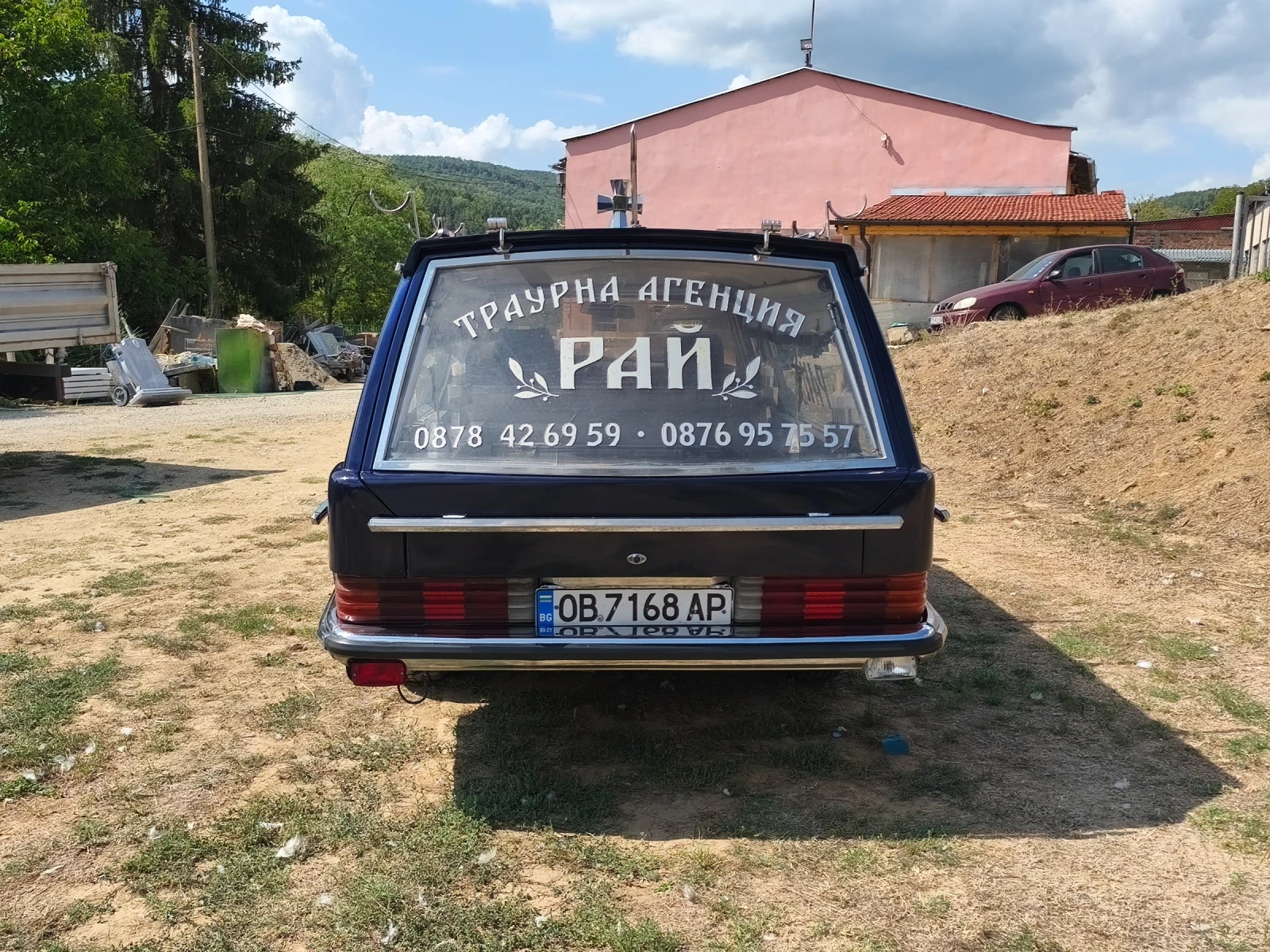 Mercedes-Benz 123 Катафалка  - изображение 3