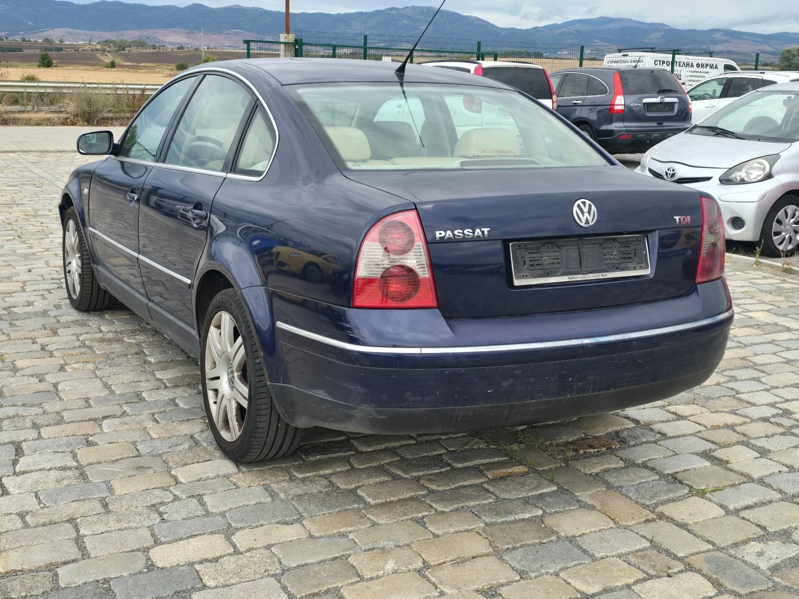VW Passat 1.9TDI 131кс 6 скорости СЕДАН - изображение 8
