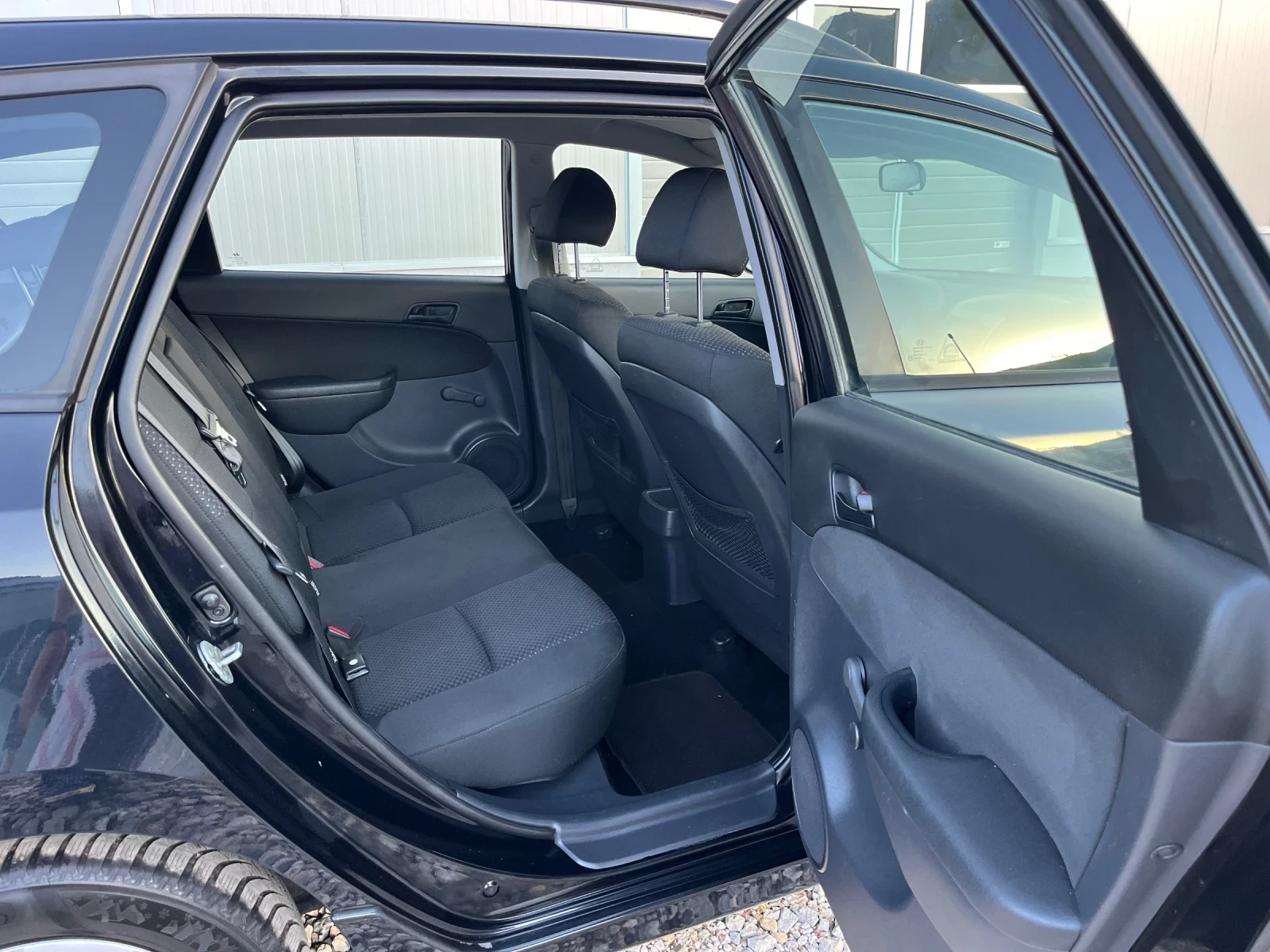 Hyundai I30 1.6CRDI - изображение 10