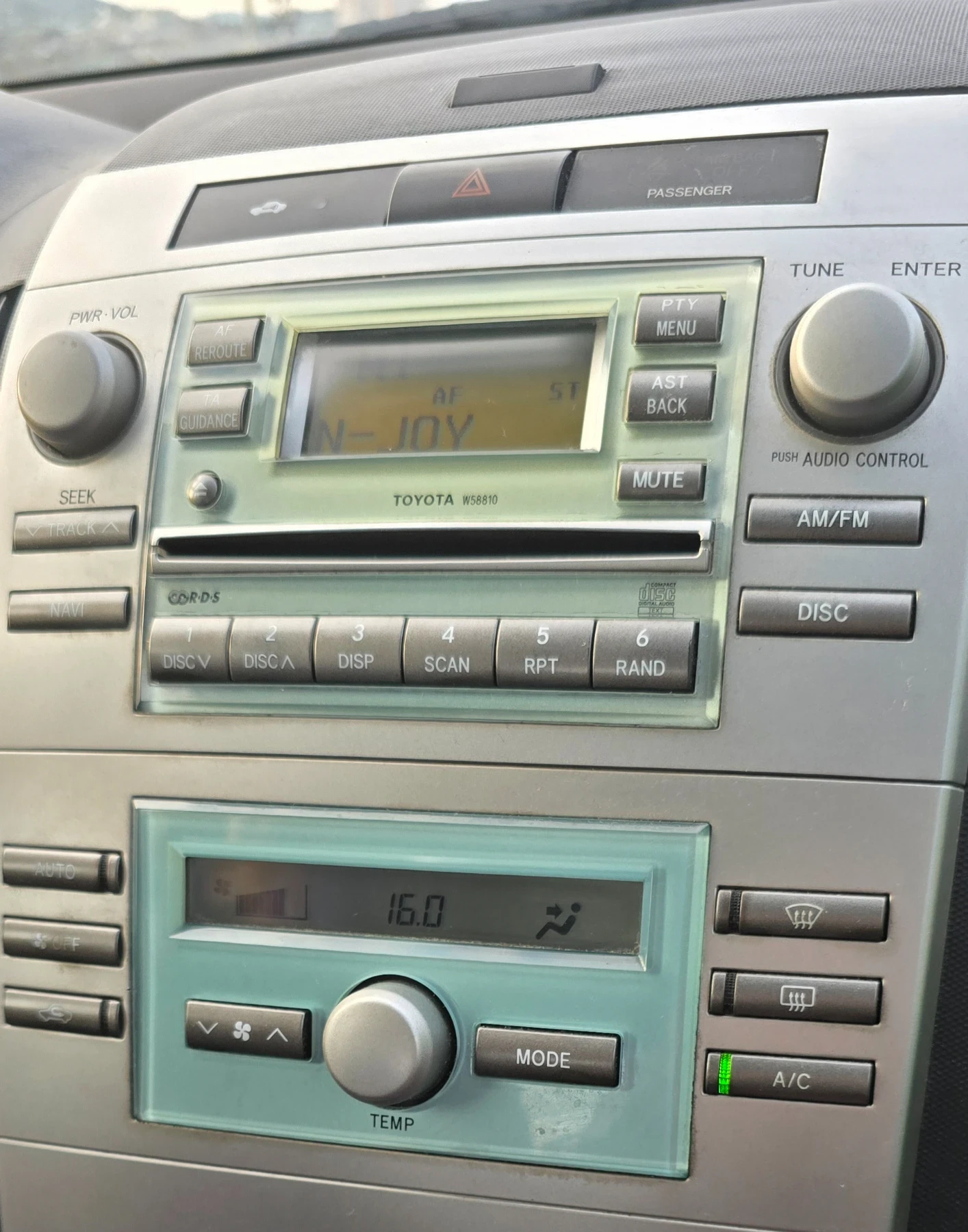 Toyota Corolla verso 2.0 D4D - изображение 6