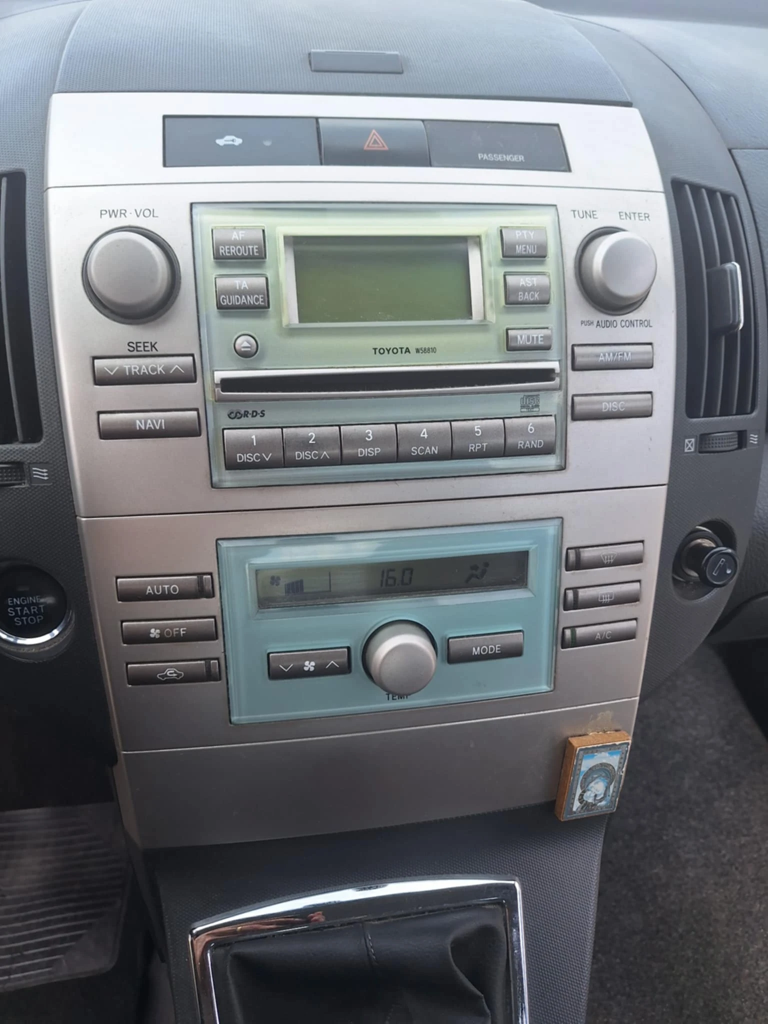 Toyota Corolla verso 2.0 D4D - изображение 6