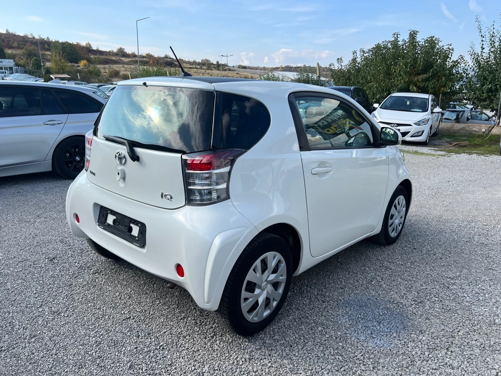 Toyota IQ 1.0i Avtomat - изображение 4