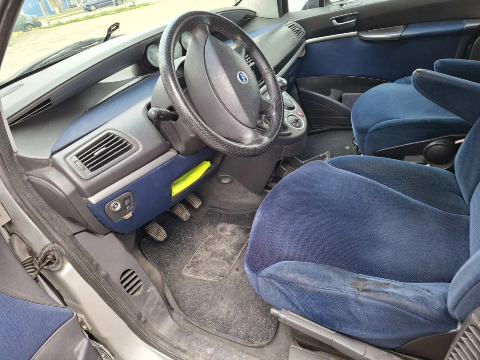 Fiat Ulysse 2.2 JTD - изображение 8