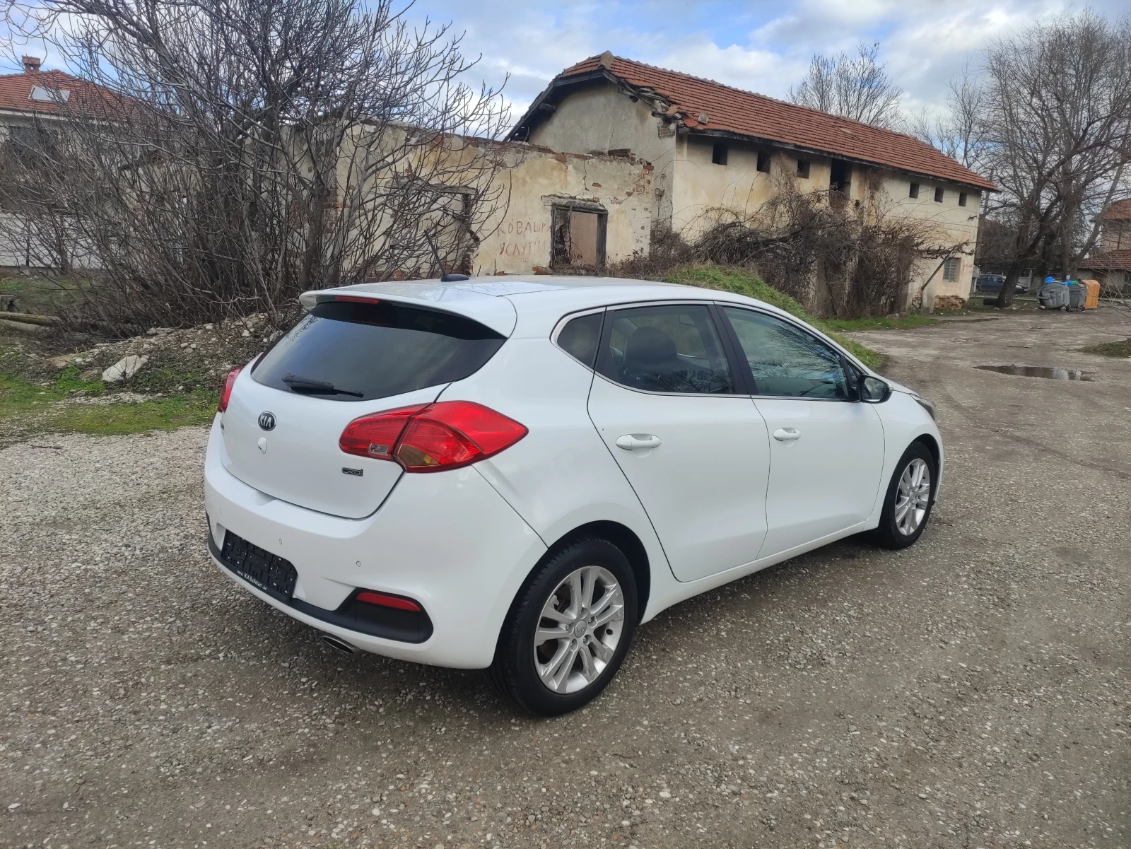 Kia Ceed 1.6GRDI ���� ���  ��������� ������ | Mobile.bg � ����������� 4