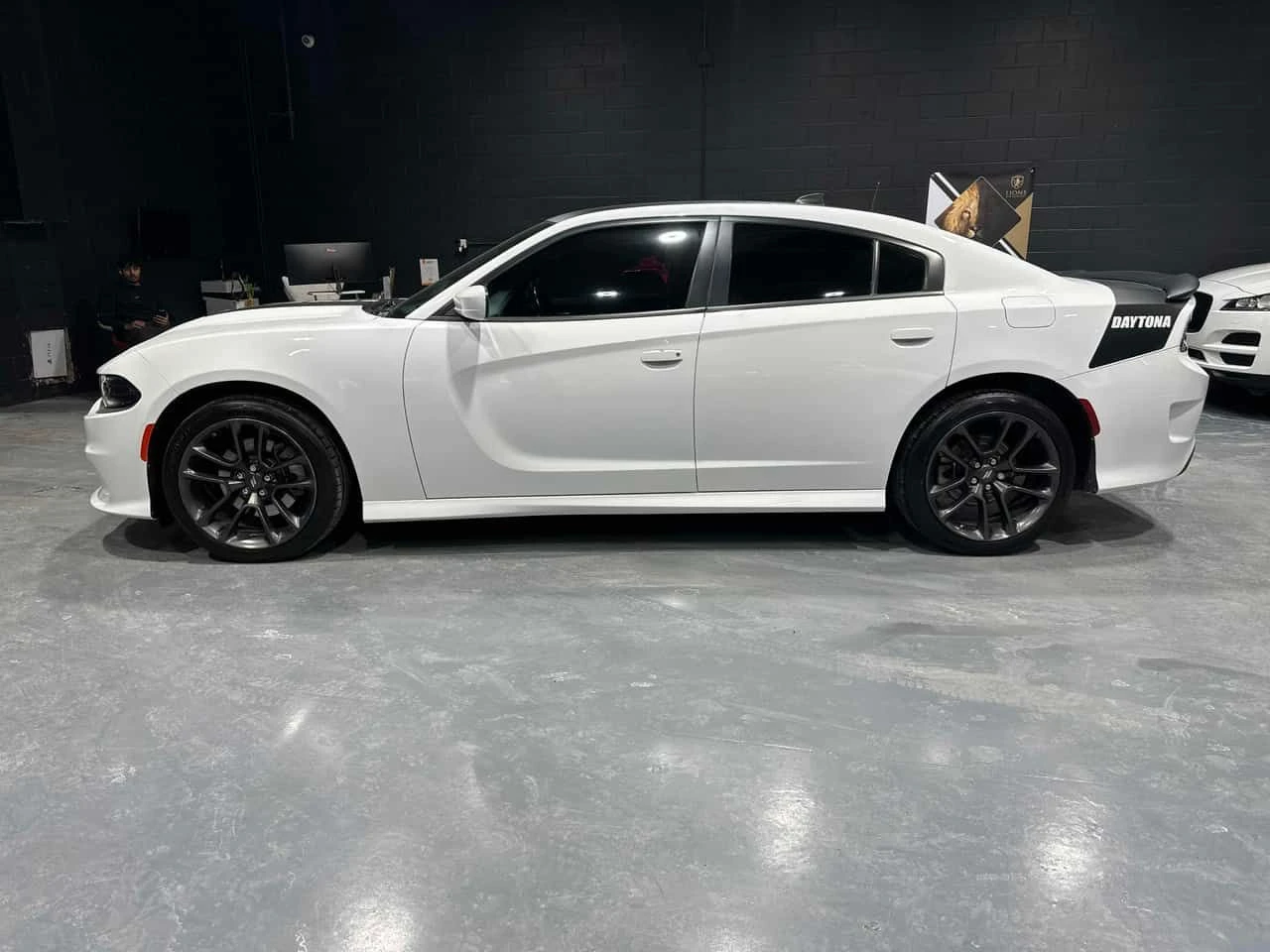 Dodge Charger * R/T RWD * CARFAX * ЦЕНА ДО БГ, снимка 2 - Автомобили и джипове - 53738985