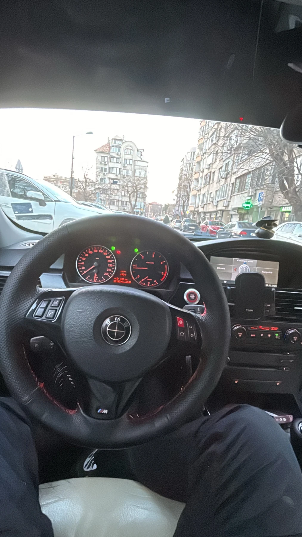 BMW 320, снимка 2 - Автомобили и джипове - 53851918