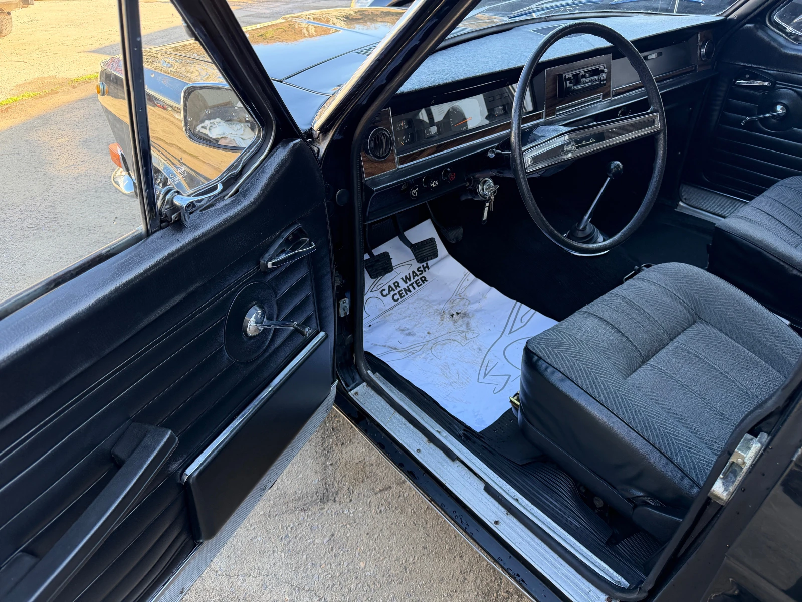 Volga 24 (2410) 1987, снимка 6 - Автомобили и джипове - 54138437