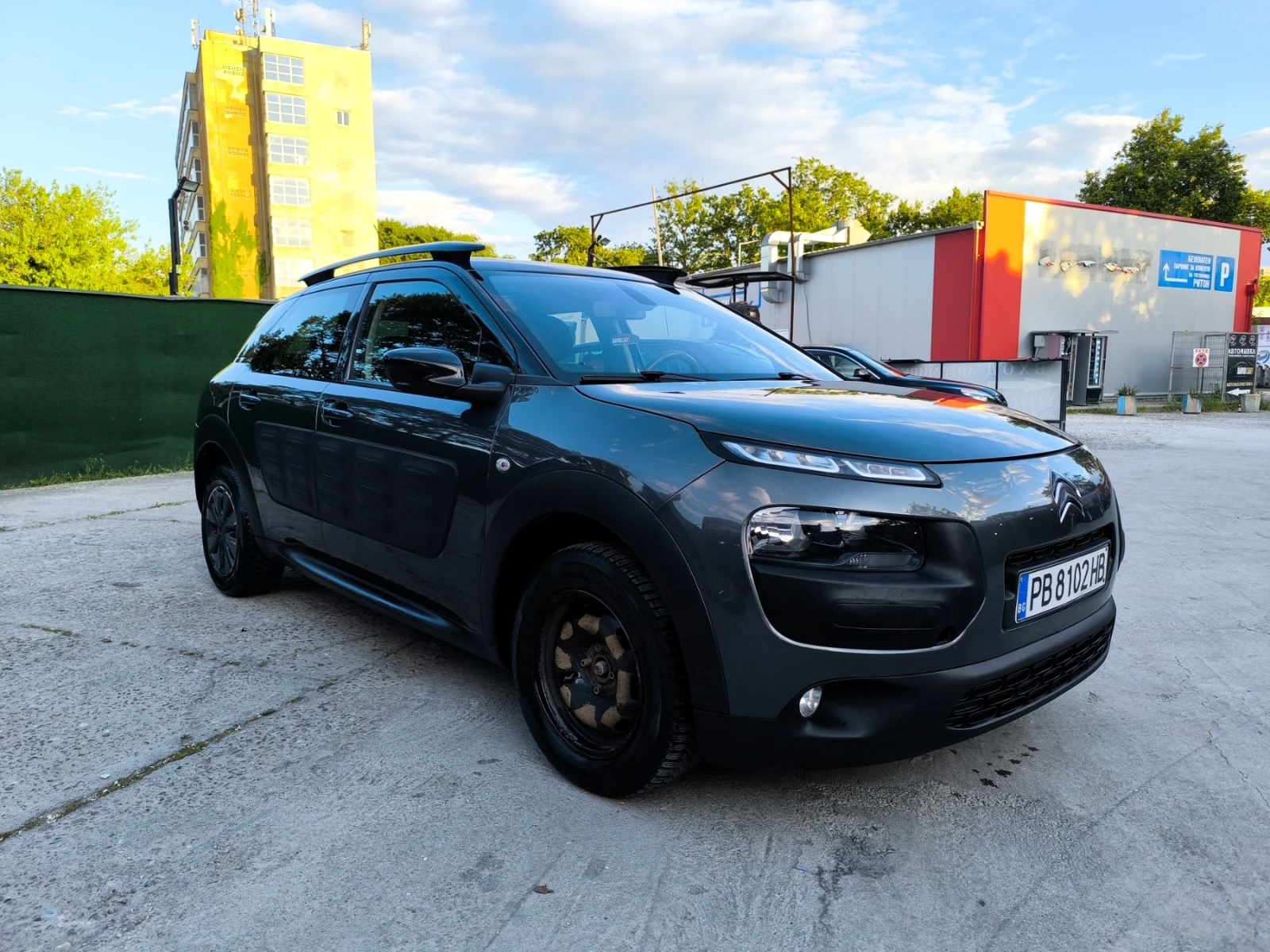 Citroen C4 Cactus, снимка 8 - Автомобили и джипове - 54574404