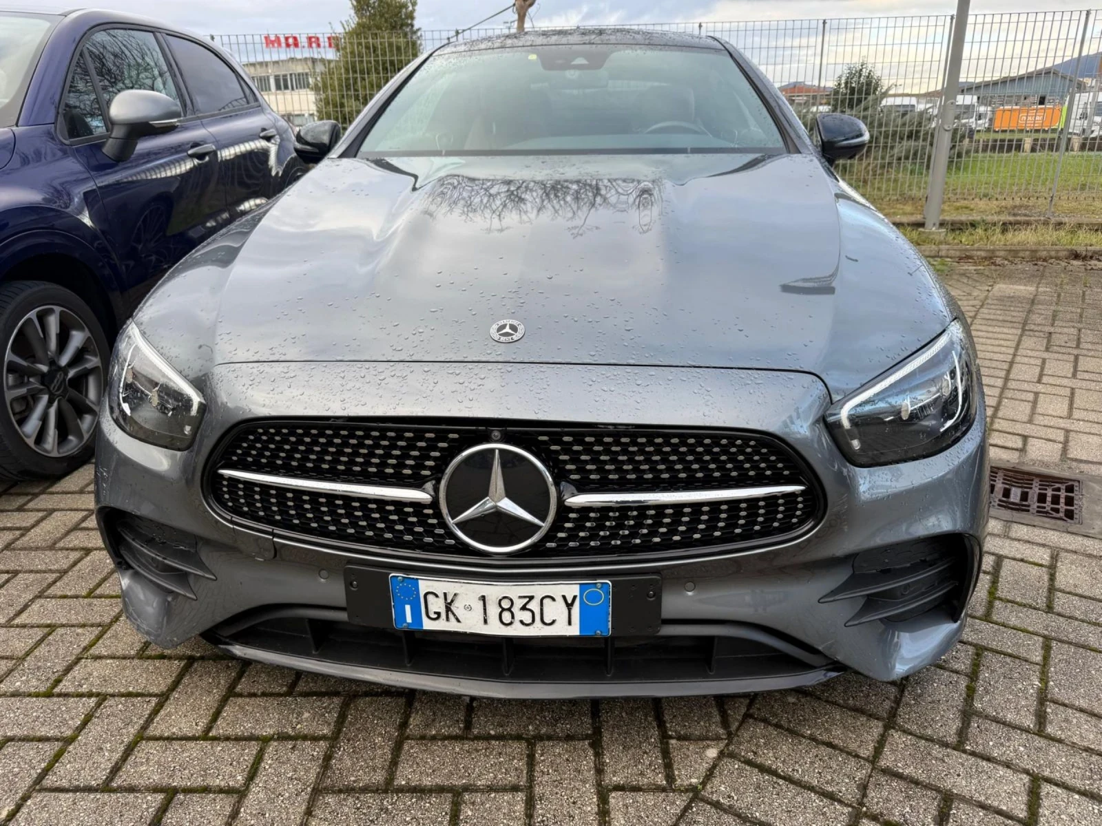 Mercedes-Benz E 220 AMG, снимка 2 - Автомобили и джипове - 54589601