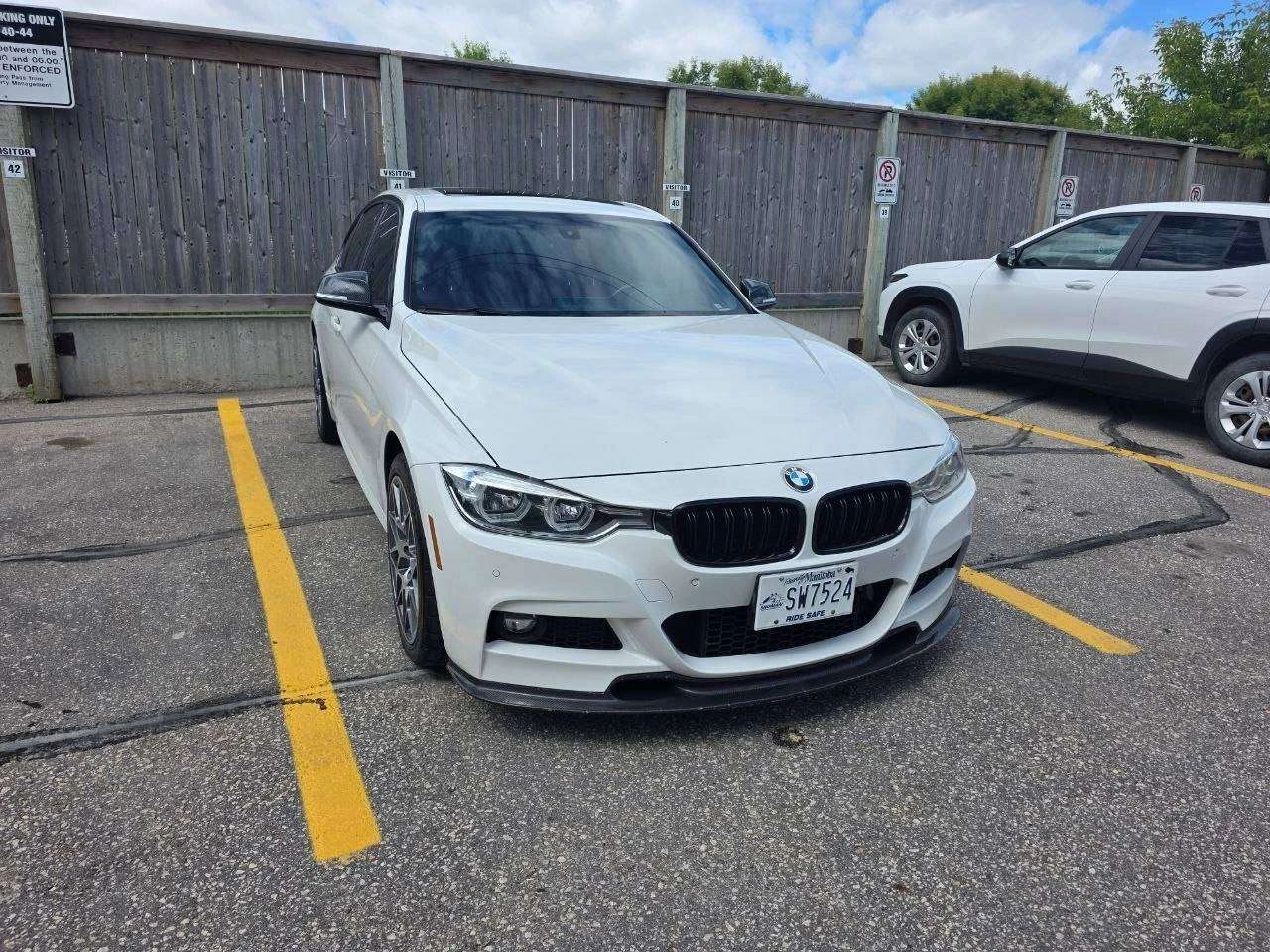 BMW 330 xDrive / ЧЕРВЕН САЛОН / ПАНО / ПАМЕТ / ЦЕНА ДО БГ , снимка 9 - Автомобили и джипове - 54982745