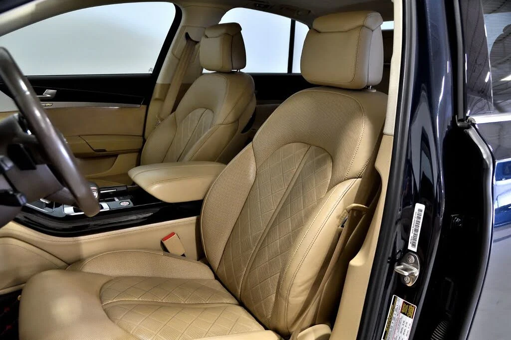 Audi A8 4.0T QUATTRO/FULL/PANO/360CAM, снимка 6 - Автомобили и джипове - 54998638