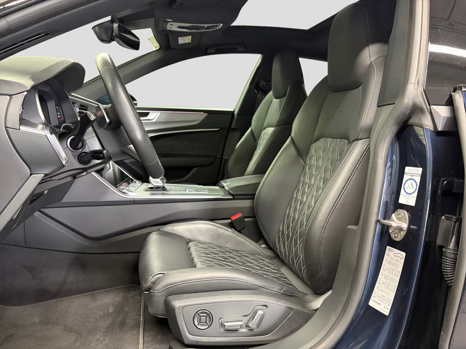 Audi A7 40TDI/204HP/MATRIX/PANO/360/KLESS/HUD/586z, снимка 8 - Автомобили и джипове - 55234746