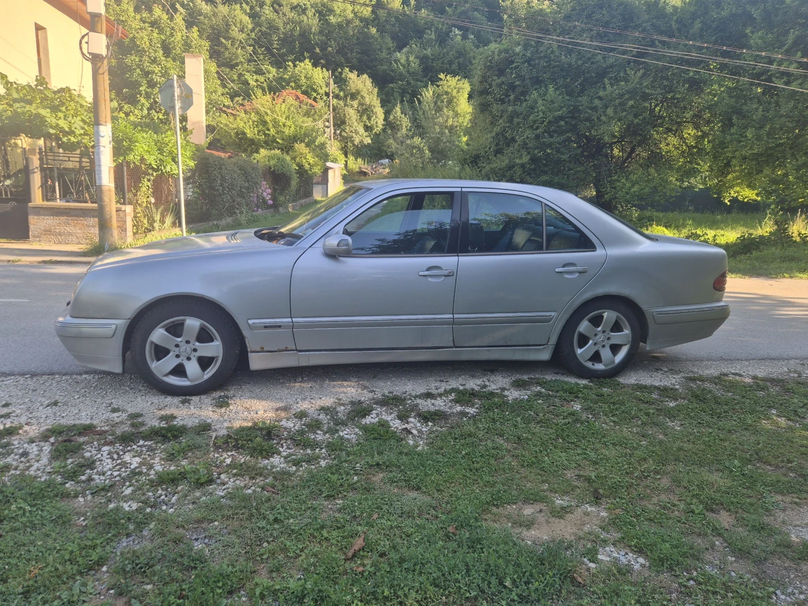 Mercedes-Benz E 320, снимка 8 - Автомобили и джипове - 55284987