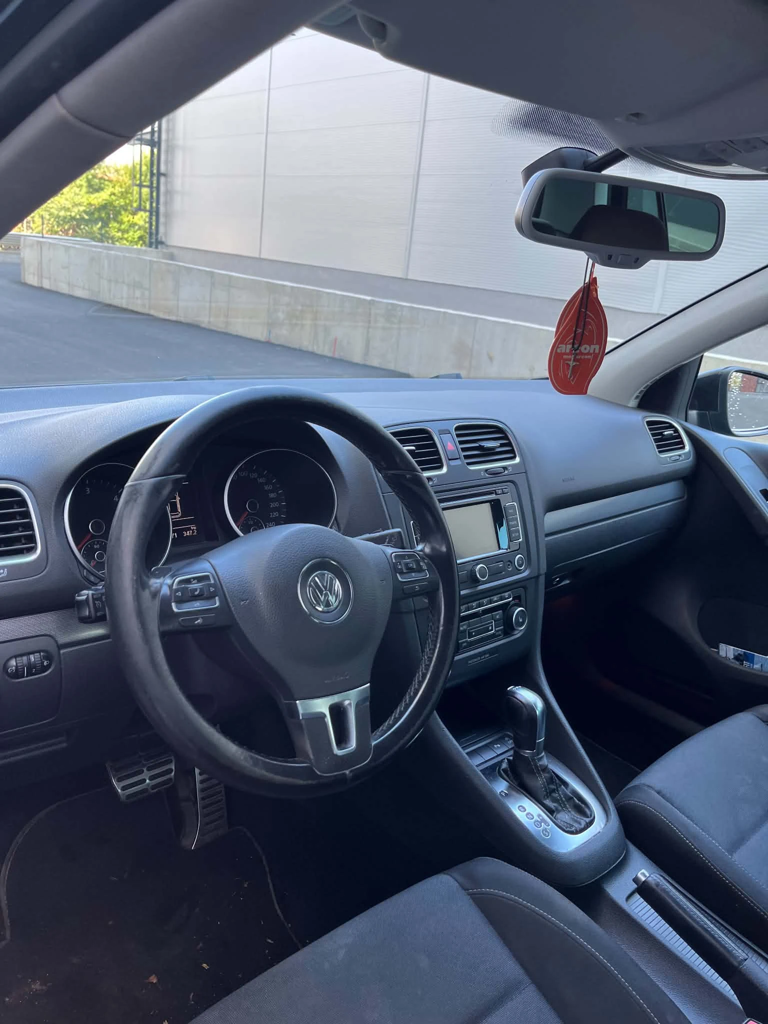 VW Golf 2.0 TDI, снимка 3 - Автомобили и джипове - 55388856