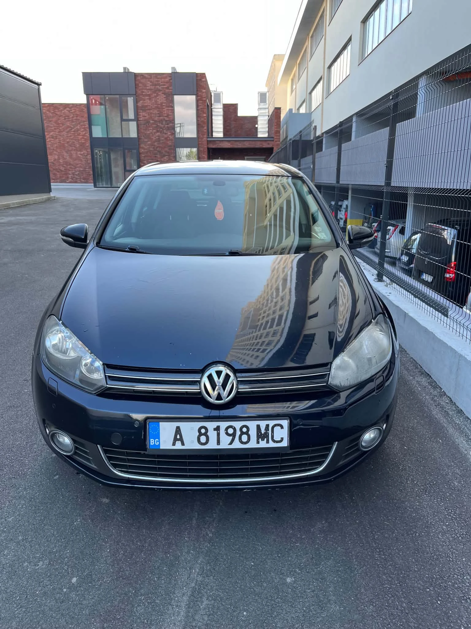 VW Golf 2.0 TDI, снимка 4 - Автомобили и джипове - 55388856