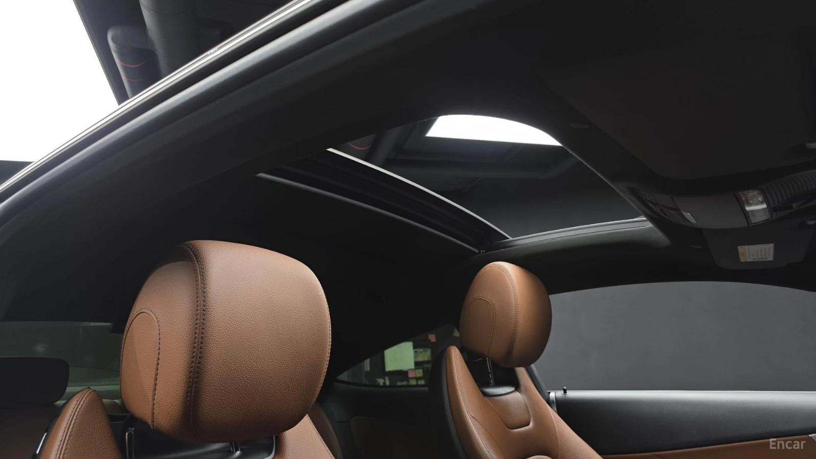 Mercedes-Benz C 220 D COUPE 4MATIC Автокредит Цена до България, снимка 13 - Автомобили и джипове - 55491719