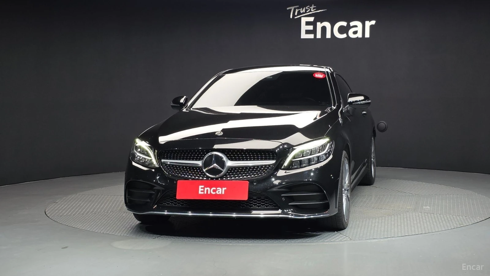 Mercedes-Benz C 220 D COUPE 4MATIC Автокредит Цена до България, снимка 3 - Автомобили и джипове - 55491719