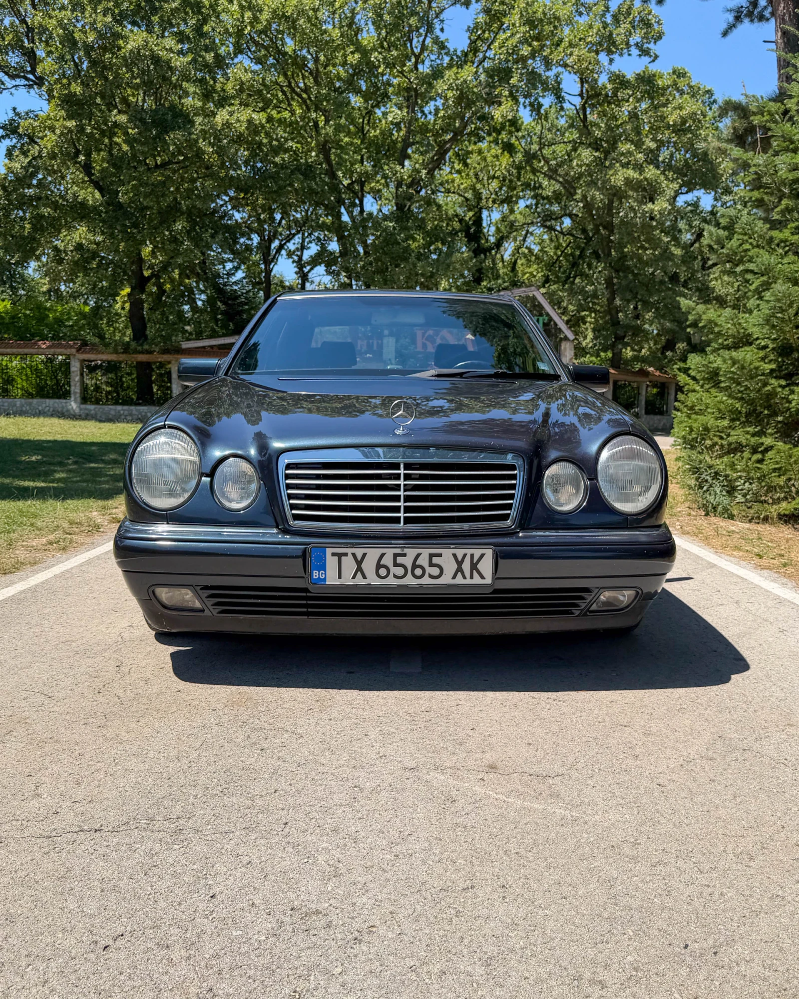Mercedes-Benz E 200 Kompressor, снимка 3 - Автомобили и джипове - 55501338
