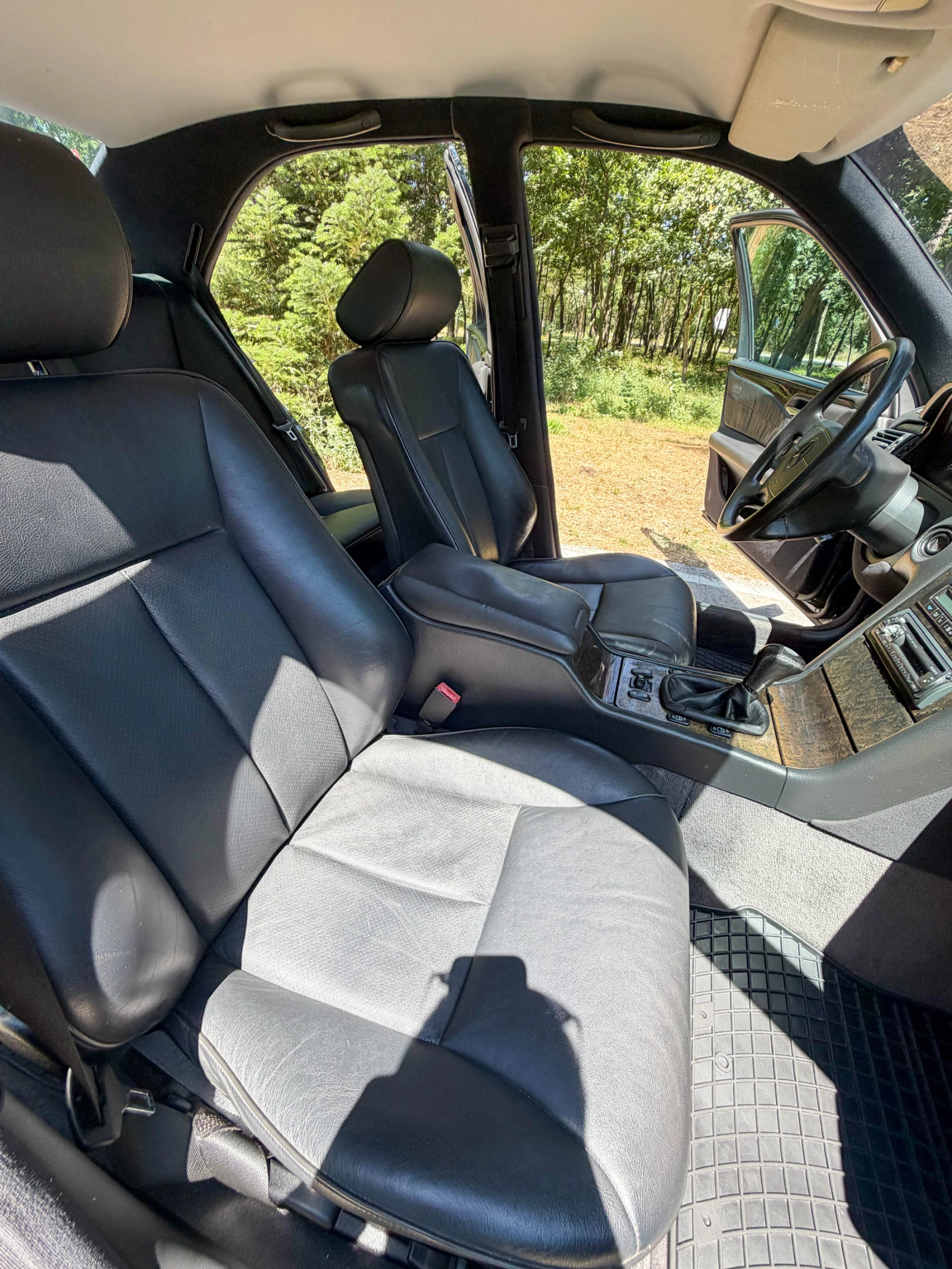 Mercedes-Benz E 200 Kompressor, снимка 10 - Автомобили и джипове - 55501338