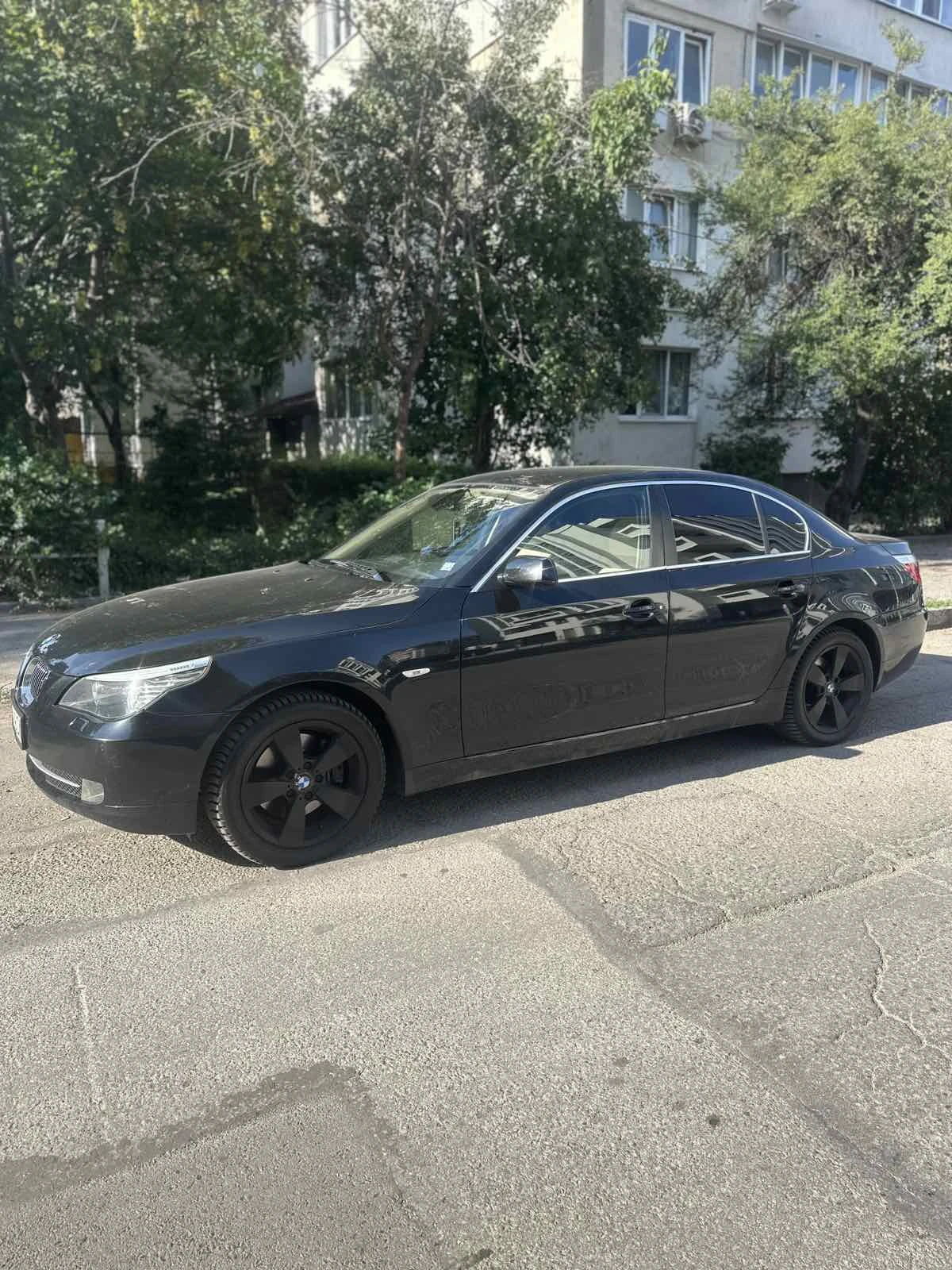 BMW 530 xi, снимка 4 - Автомобили и джипове - 55739673