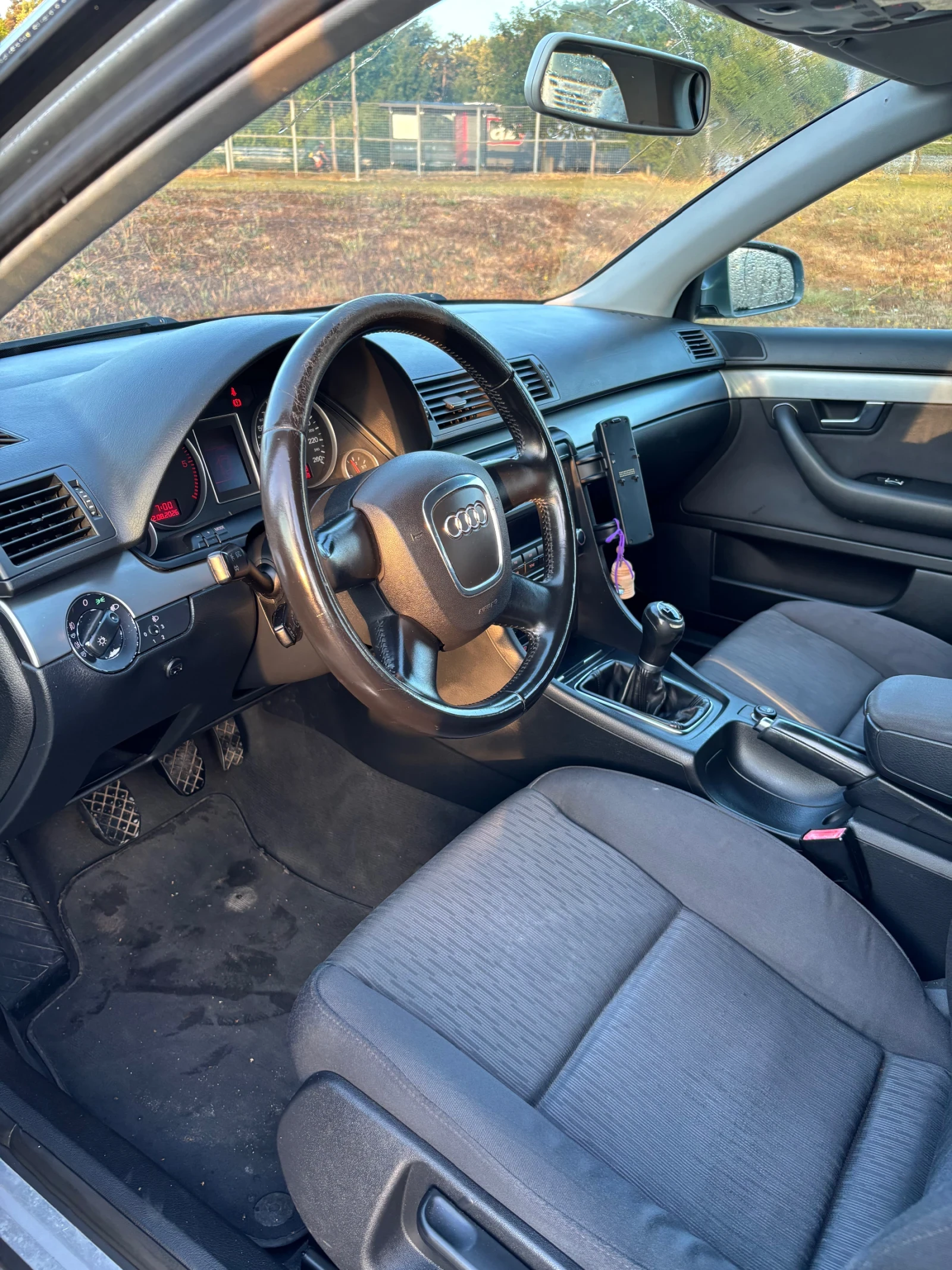 Audi A4 Авант, снимка 7 - Автомобили и джипове - 55771229