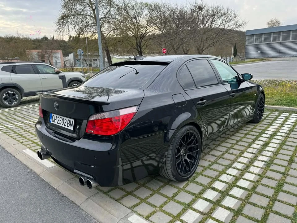 BMW 523 Сменени вериги, снимка 8 - Автомобили и джипове - 55955971