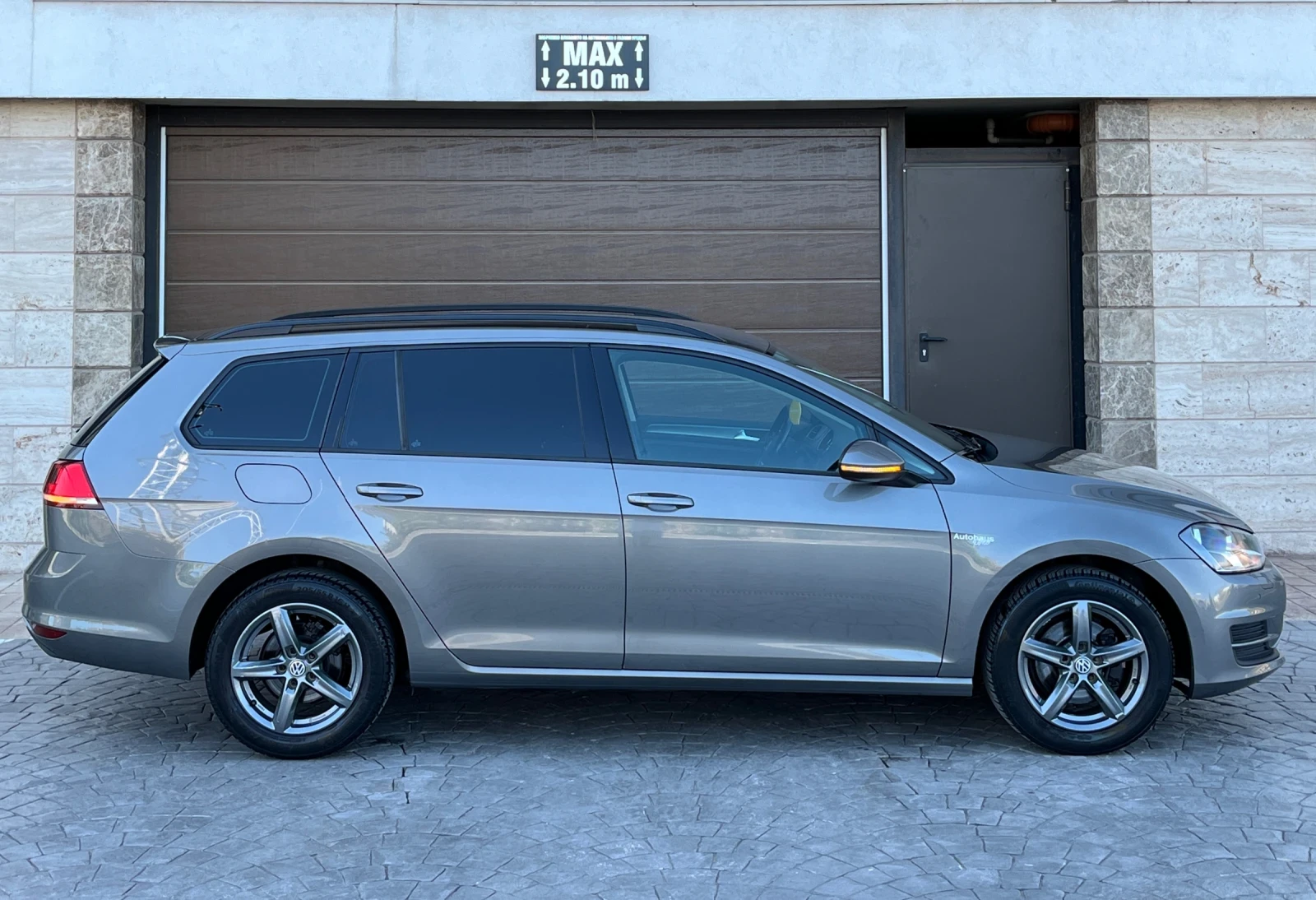 VW Golf Variant 1.6TDI/110/2016/Г, снимка 8 - Автомобили и джипове - 56049351