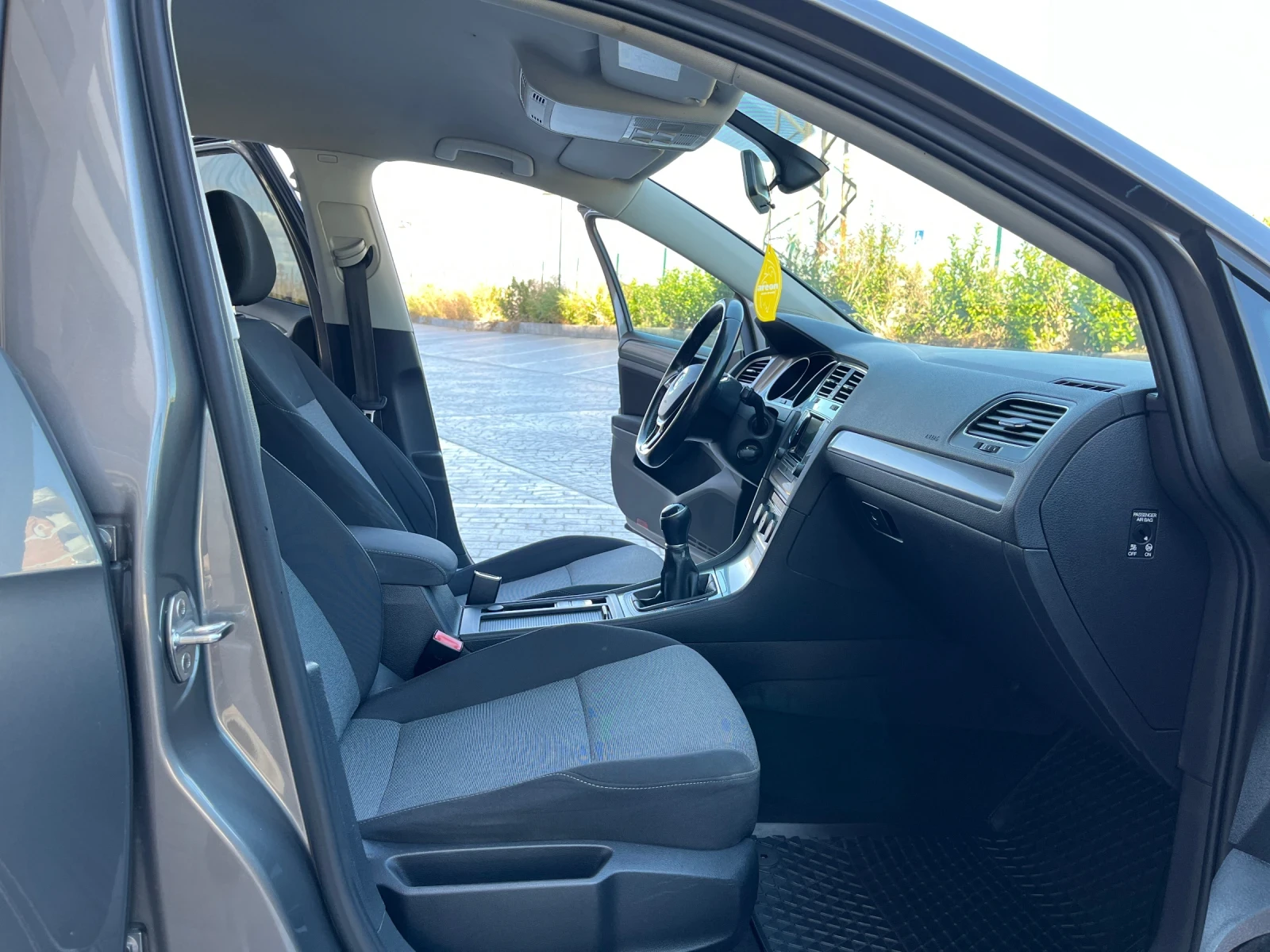 VW Golf Variant 1.6TDI/110/2016/Г, снимка 12 - Автомобили и джипове - 56049351