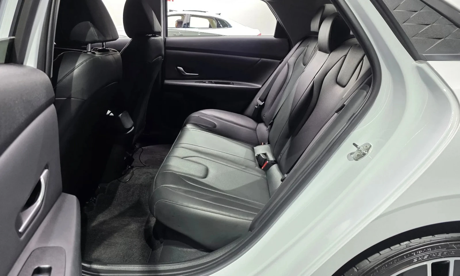 Hyundai Elantra Modern, снимка 11 - Автомобили и джипове - 56072118