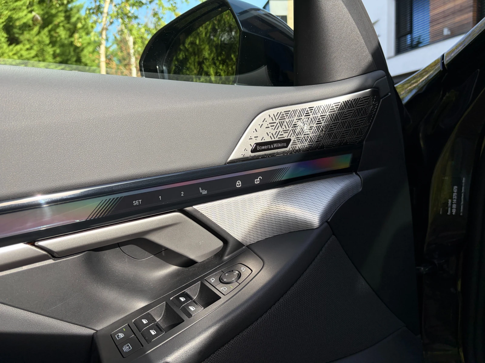 BMW i5 eDrive40, снимка 8 - Автомобили и джипове - 56328963