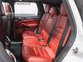 Porsche Cayenne 2016 Porsche Cayenne GTS , снимка 15