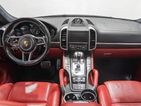 Porsche Cayenne 2016 Porsche Cayenne GTS , снимка 9