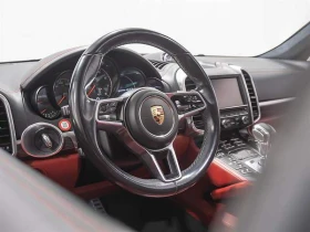 Porsche Cayenne 2016 Porsche Cayenne GTS , снимка 8