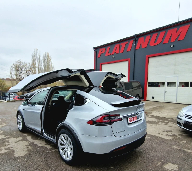 Tesla Model X 100D* ЕВРОПЕЙСКА* 4X4* КАТО НОВА , снимка 6 - Автомобили и джипове - 43301310