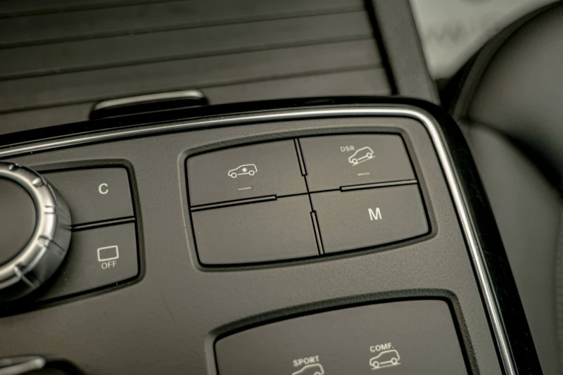 Mercedes-Benz GLE 350 d/4Matic/SUV/Подгрев/Камера 360/Dynamic/9G Tronic, снимка 10 - Автомобили и джипове - 51897376