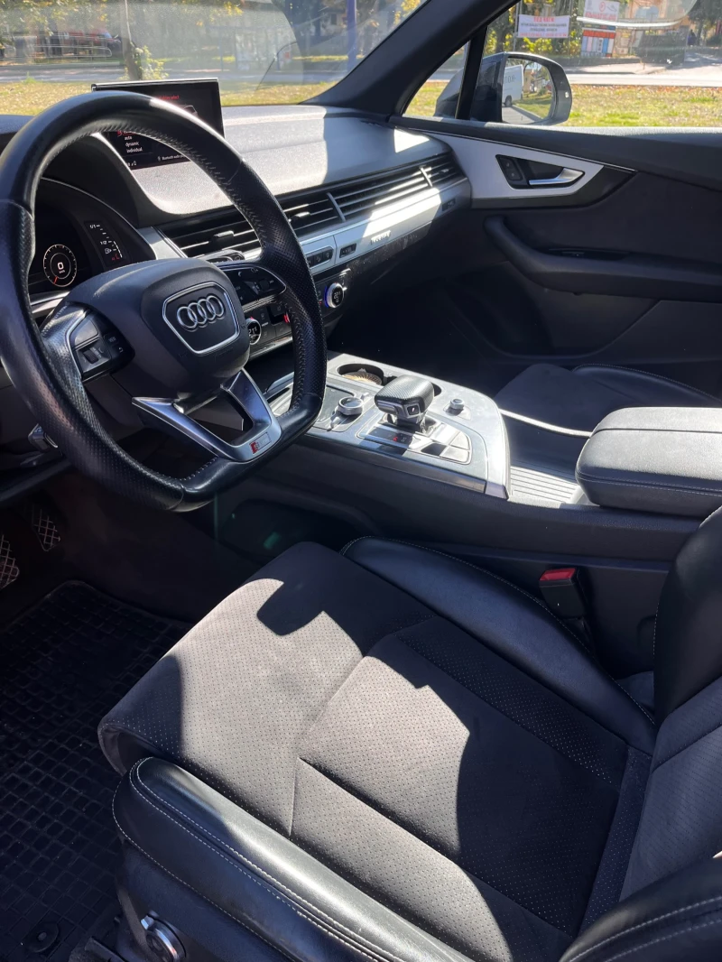 Audi Q7, снимка 7 - Автомобили и джипове - 52222491