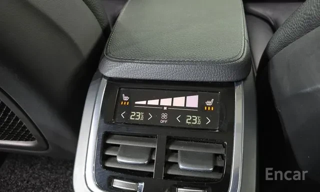 Volvo Xc90 D5* BOWERS&WILKINS* ПОДГРЕВ* HEAD UP* AMBIENT* , снимка 14 - Автомобили и джипове - 55268033