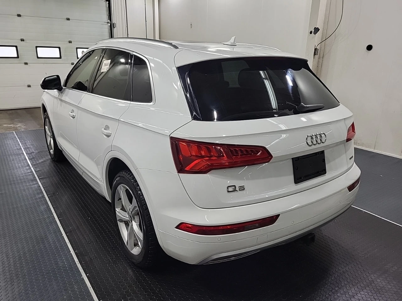 Audi Q5 * CARFAX * АВТО КРЕДИТ * ЦЕНА ДО БГ! - изображение 6