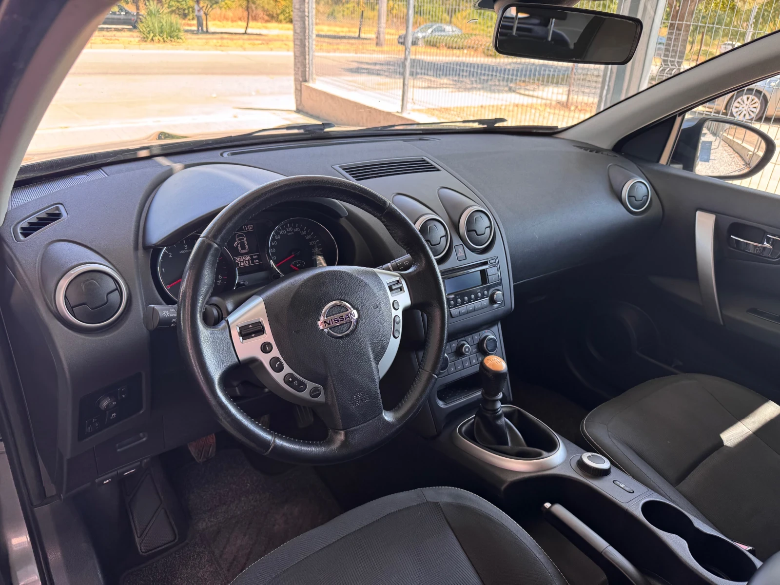 Nissan Qashqai 2.0CDI 4х4 150кс 6ск - изображение 10