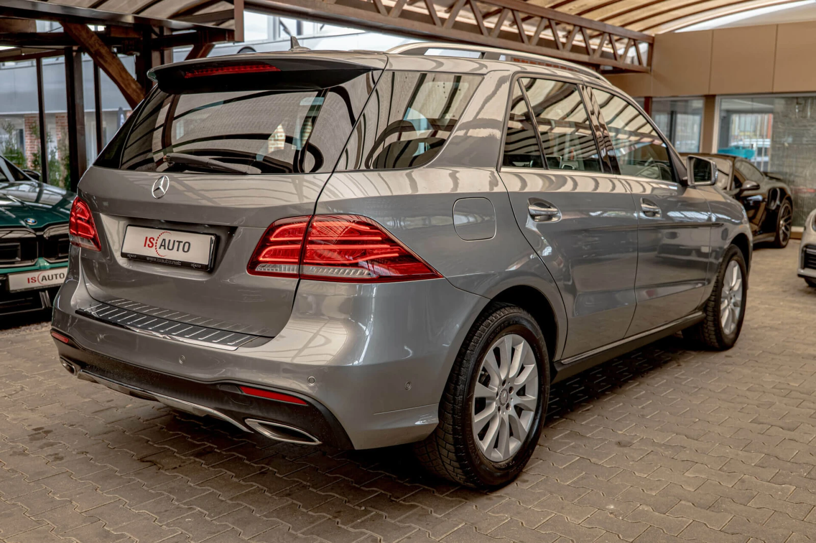 Mercedes-Benz GLE 350 d/4Matic/SUV/Подгрев/Камера 360/Dynamic/9G Tronic - изображение 6