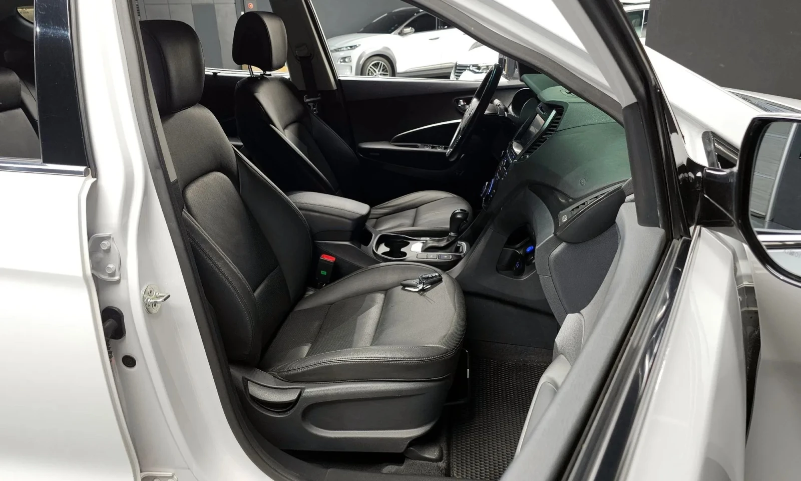 Hyundai Santa fe Diesel 2.0 2Wd, снимка 14 - Автомобили и джипове - 54370784