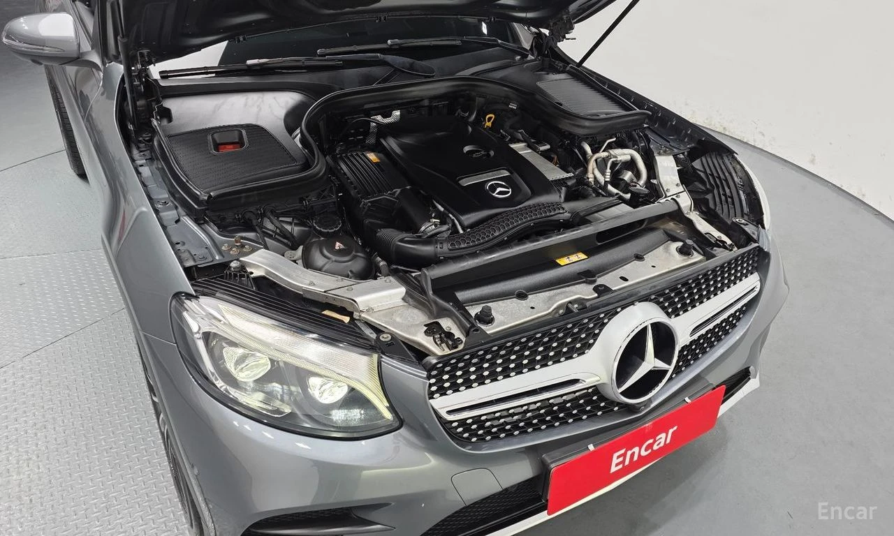 Mercedes-Benz GLC 300 COUPE* 4MATIC* AMG* BURMESTER* HEAD-UP* 360 КАМЕРИ, снимка 6 - Автомобили и джипове - 54440808