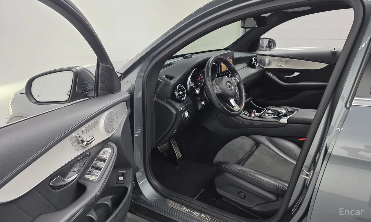 Mercedes-Benz GLC 300 COUPE* 4MATIC* AMG* BURMESTER* HEAD-UP* 360 КАМЕРИ, снимка 8 - Автомобили и джипове - 54440808