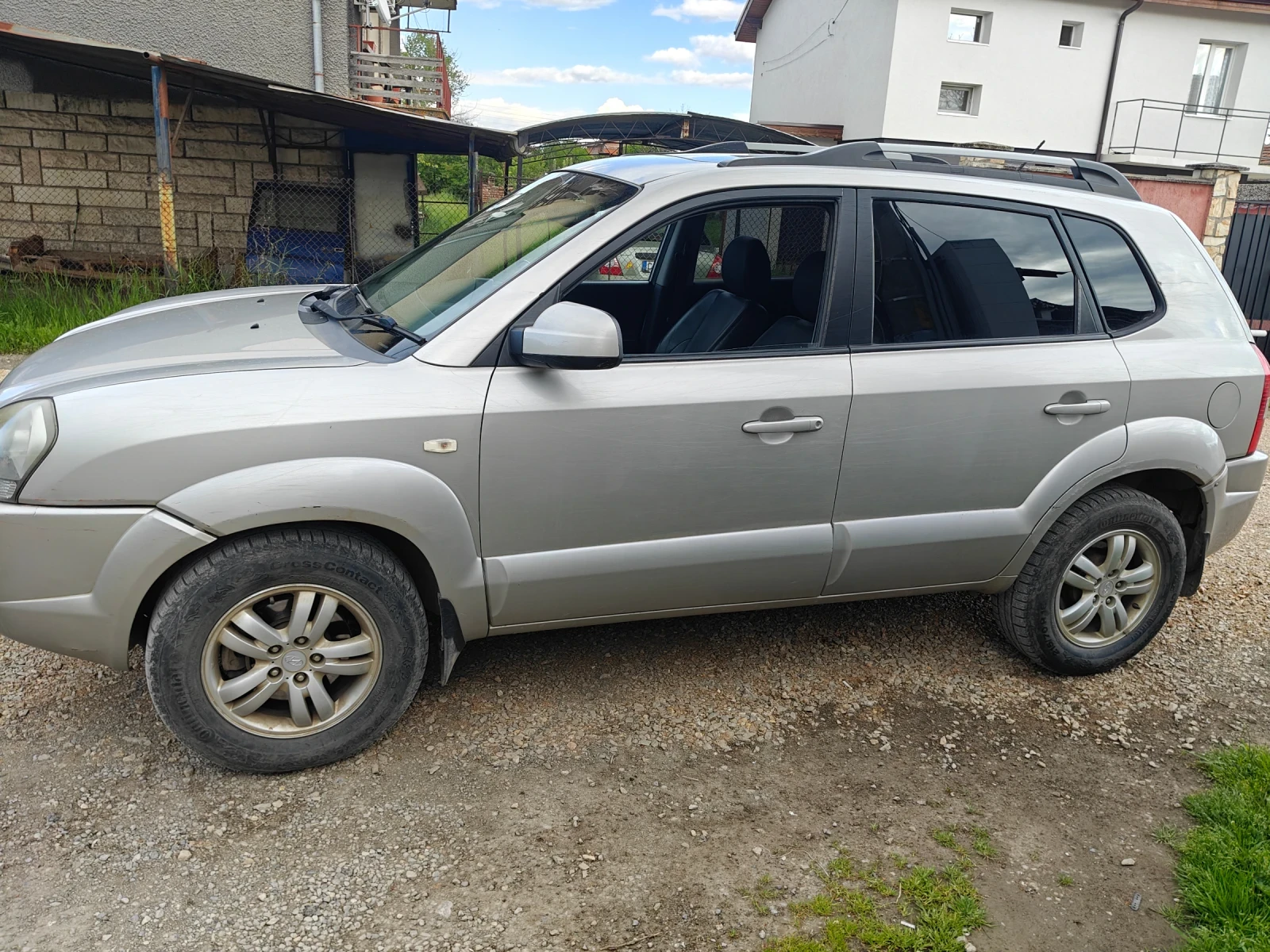 Hyundai Tucson 2.0Crdi 4x4, снимка 4 - Автомобили и джипове - 54567428