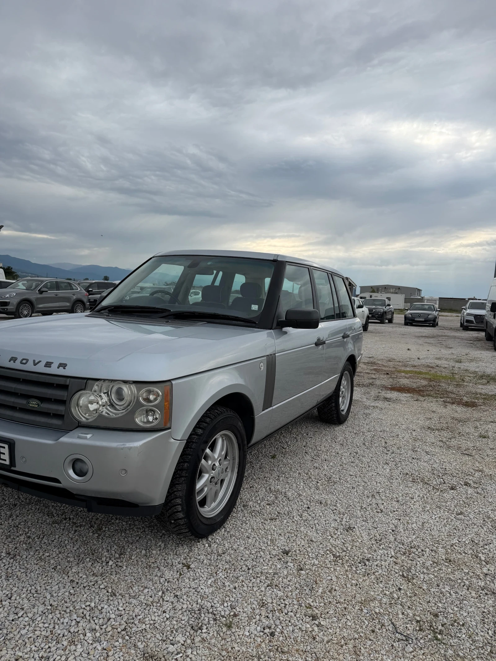 Land Rover Range rover HSE, снимка 2 - Автомобили и джипове - 54609394