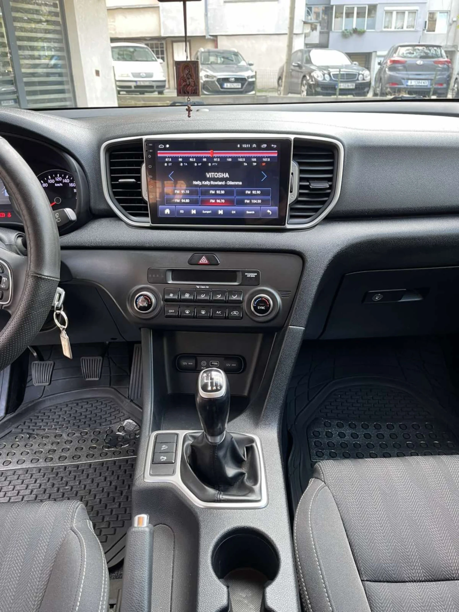 Kia Sportage Джип, снимка 15 - Автомобили и джипове - 54800282